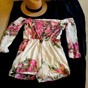 Romper white with pink flowers